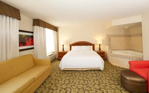 Hilton Garden Inn Virginia Beach Town Center
