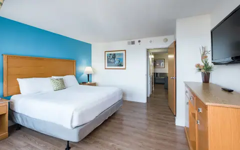 Ocean Key Resort by VSA Resorts