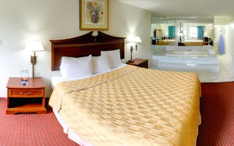 Key West Inn - Newport News