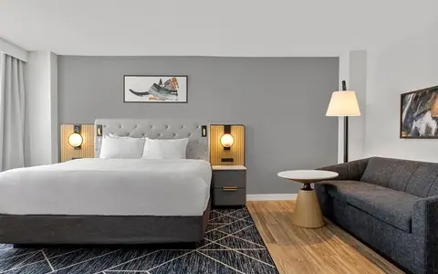 Crowne Plaza Virginia Beach Town Center, an IHG hotel
