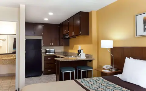 Days Inn by Wyndham Mission Valley/SDSU