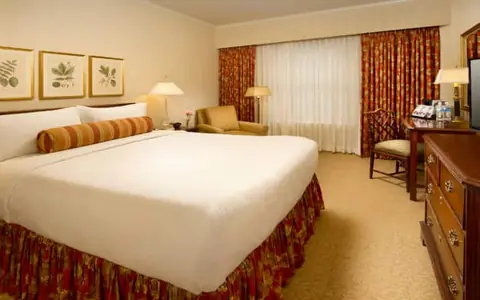 Mayflower Park Hotel