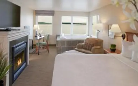 Silver Cloud Hotel - Tacoma Waterfront