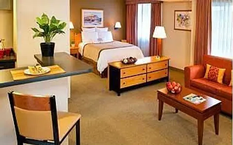 Hawthorn Suites by Wyndham Kent/Sea-Tac Airport