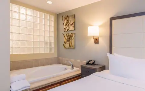Copperleaf Boutique Hotel & Spa
