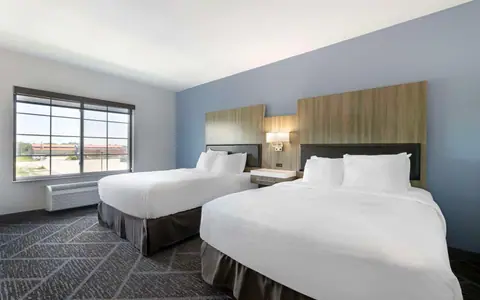 Best Western Plus Appleton Airport Mall Hotel