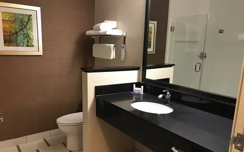 Fairfield Inn & Suites Jamestown