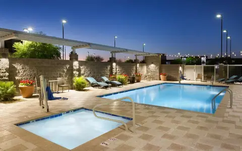 Home2 Suites By Hilton Phoenix Glendale-westgate
