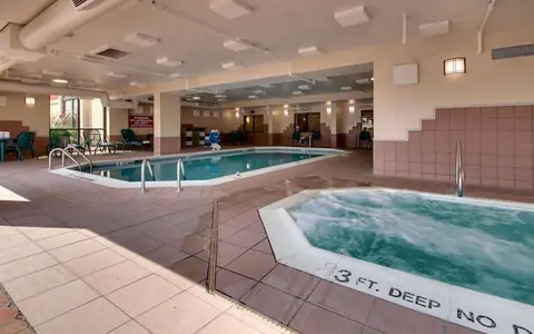 Drury Inn & Suites Bowling Green, KY