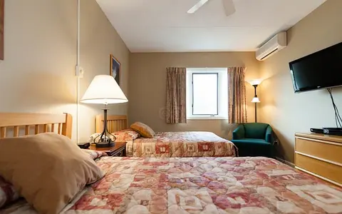 Rivergreen Resort Hotel