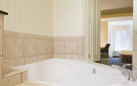 Fairfield Inn & Suites Columbia Northeast
