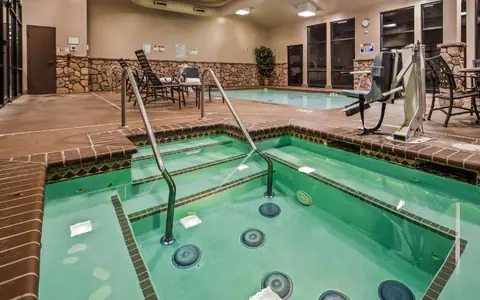 Best Western Plus Cimarron Hotel & Suites