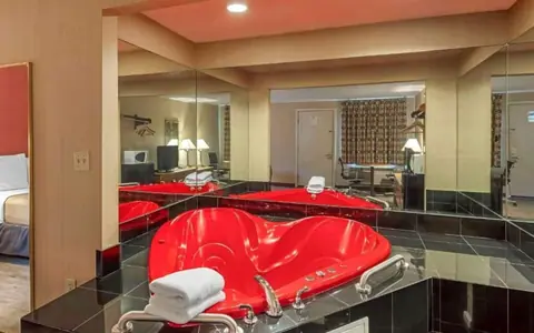 Economy Inn Express