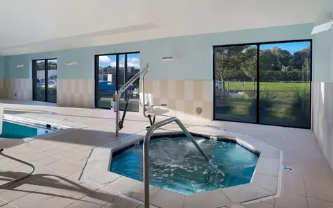 Comfort Suites Suffolk-Chesapeake