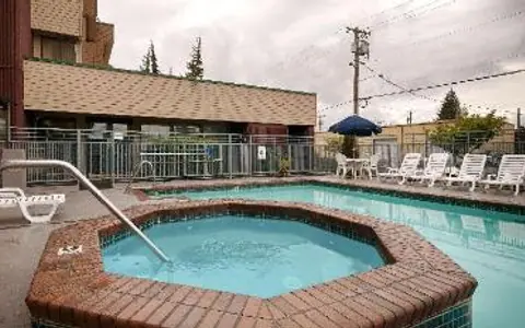 Best Western Cascadia Inn