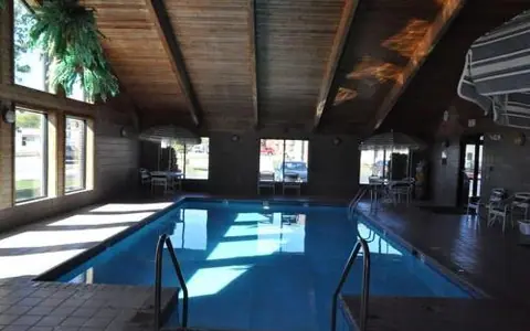 AmericInn by Wyndham Plymouth