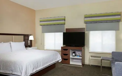 Hampton Inn & Suites Phoenix-Surprise
