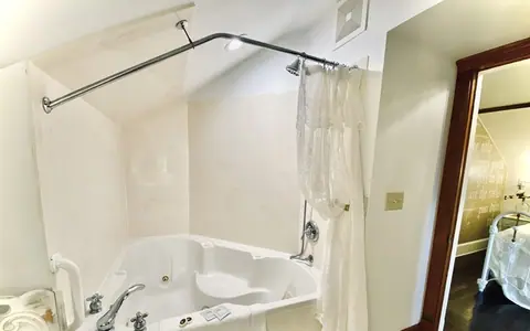 The Abriendo Inn