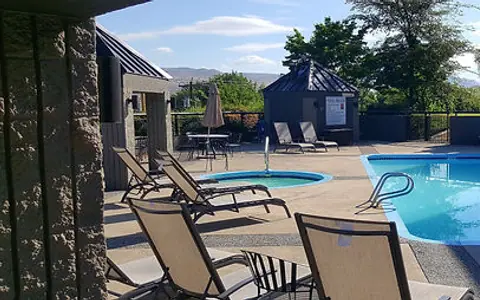 Hells Canyon Grand Hotel