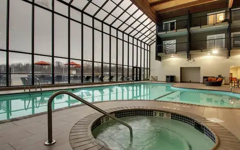 DoubleTree by Hilton Mt. Vernon