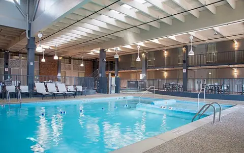 Sonesta Hotel Grand Rapids Airport