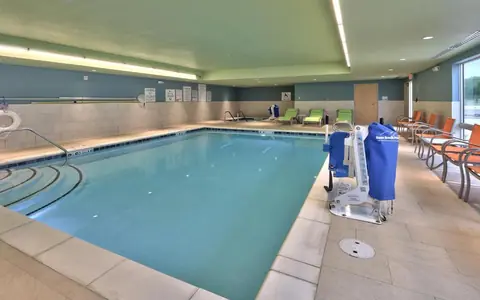 Holiday Inn Express & Suites Roswell, an IHG hotel