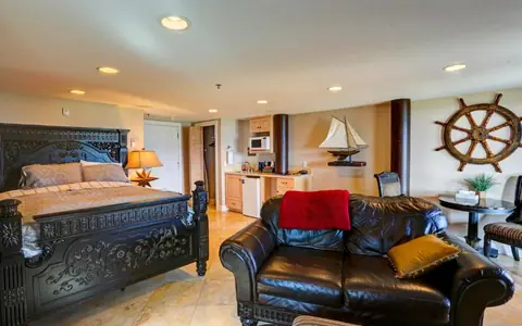 Land's End Resort