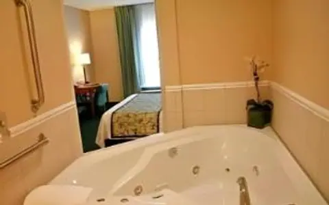 Fairfield Inn & Suites Toledo North