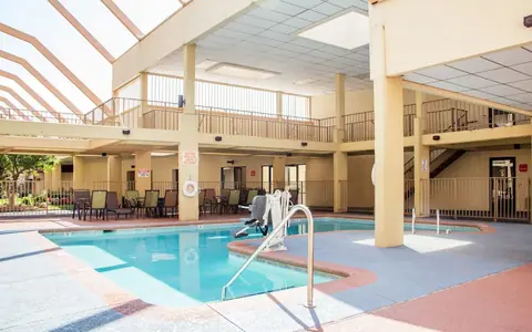 Econo Lodge Broken Arrow - Tulsa