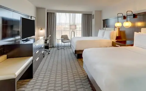 The Chattanoogan Hotel, Curio Collection by Hilton