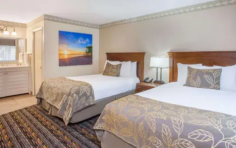 Days Inn by Wyndham San Diego Hotel Circle