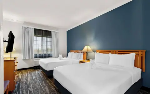 Clarion Suites Anchorage Downtown