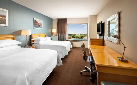 Sheraton Grand Sacramento Hotel
