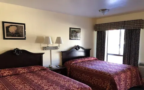 Jamestown Railtown Motel
