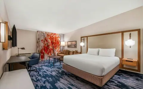 Fairfield Inn & Suites San Jose Airport