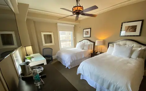 Kensington Park Hotel