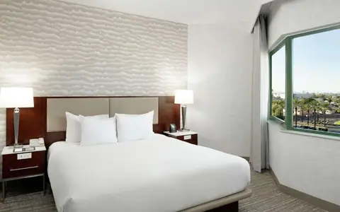 Doubletree Suites By Hilton Hotel Phoenix