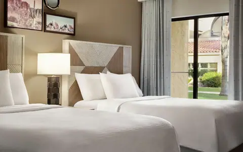 Embassy Suites By Hilton Phoenix Tempe