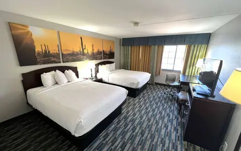 Days Inn & Suites By Wyndham Mesa Near Phoenix
