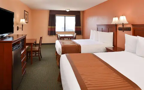 Americas Best Value Inn & Suites Bakersfield Central