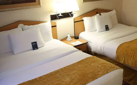 AmericInn by Wyndham Denver Airport