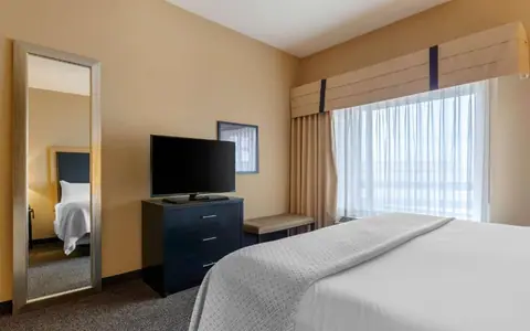 Cambria Hotel Denver International Airport