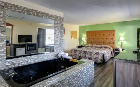 Drake Motel