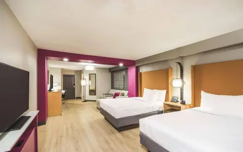 La Quinta Inn & Suites by Wyndham Chattanooga-Hamilton Place