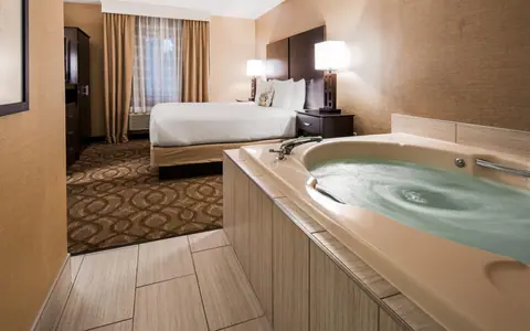 Best Western Royal Sun Inn & Suites