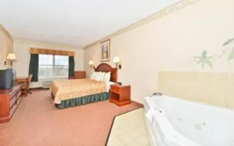 Maron Hotel & Suites