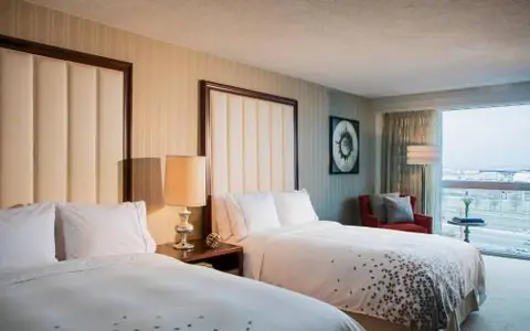 Renaissance Newark Airport Hotel