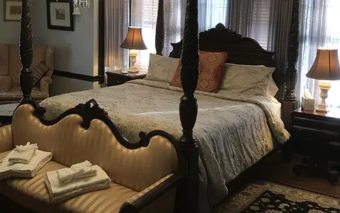 Edgewood Manor Inn