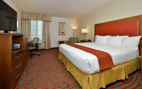 Holiday Inn Express Boston-Milford, an IHG hotel