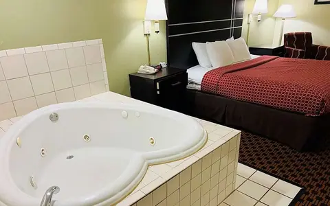 Travelodge by Wyndham Chattanooga/Hamilton Place